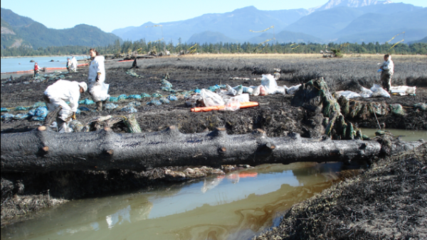 Crise écologique suite à une fuite de pétrole en Colombie